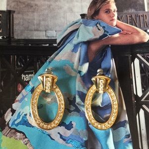 Beautiful Swarovski gold earrings, new